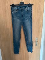 H&M blaue Jeans Hose Größe 28 skinny ankle regular waist Baden-Württemberg - Filderstadt Vorschau