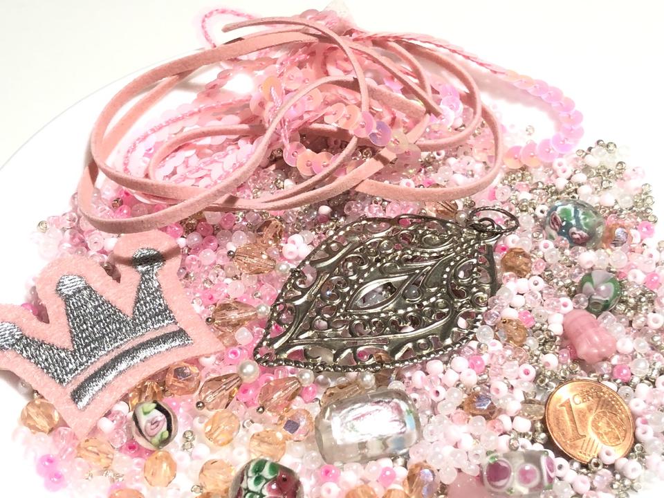 Glasperlen, Perlenkonvolut, 100gr., rosa, weiss, Perlen basteln in Mülheim (Ruhr)