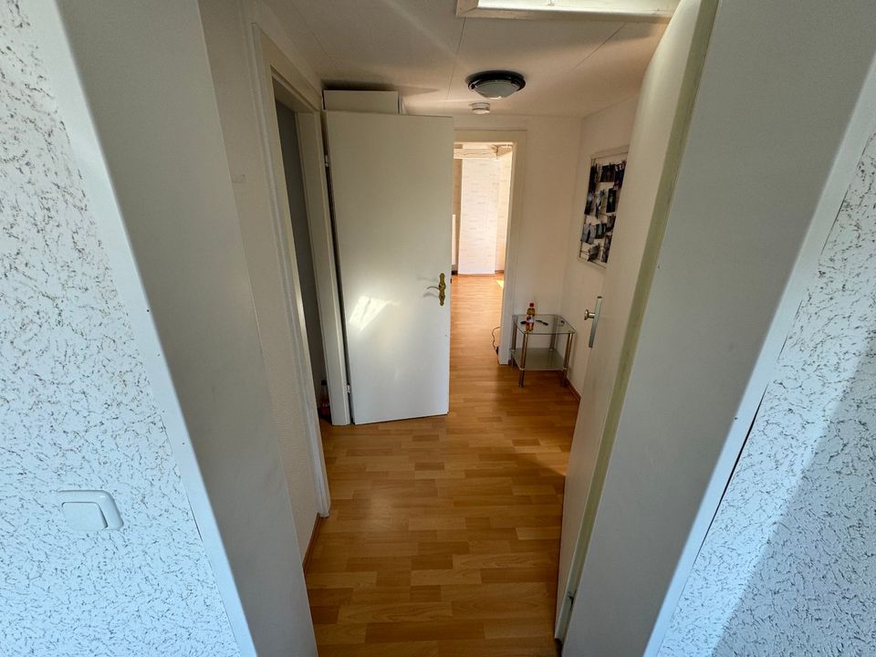 2-Zimmer-Wohnung in gepflegtem, ruhigem Anwesen in Königstädten in Rüsselsheim