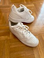 Weiße Nike Sneakers München - Schwabing-Freimann Vorschau