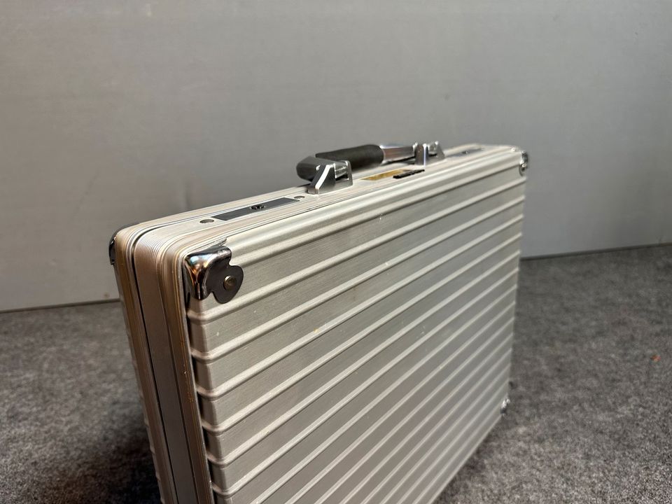 Koffer Rimowa Aluminium Reisekoffer Vintage in Bremerhaven