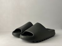 Adidas Yeezy Slides Dark Onyx 47 Nordrhein-Westfalen - Erndtebrück Vorschau