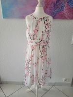 Cocktail/Abendkleid  weiss mit floralem Motiv S Jake's Baden-Württemberg - Steinenbronn Vorschau