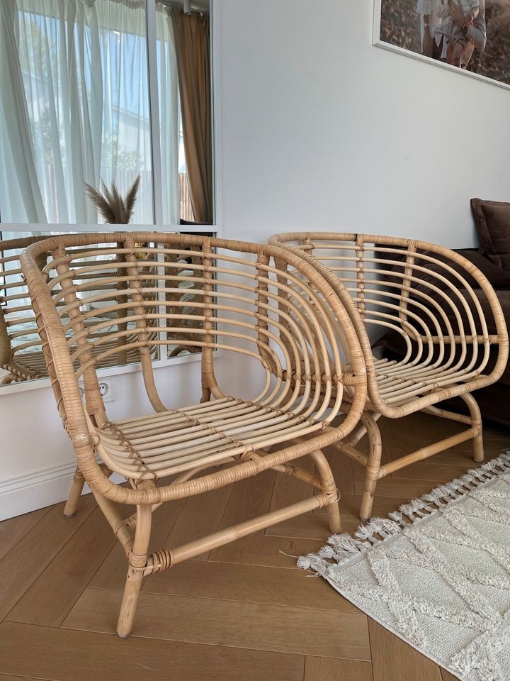 2x Ikea Buskbo Rattan-Sessel mit weißem Sitzkissen in Lampertheim