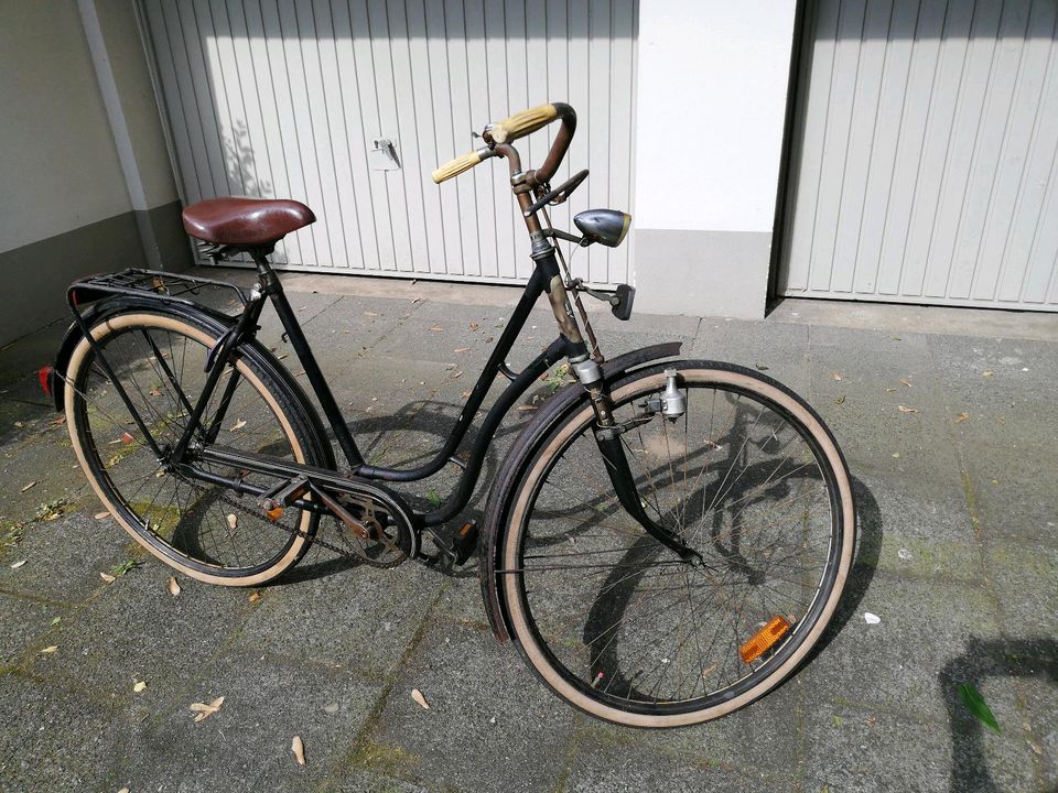 Antikes, altes Westfalia Fahrrad in Bottrop