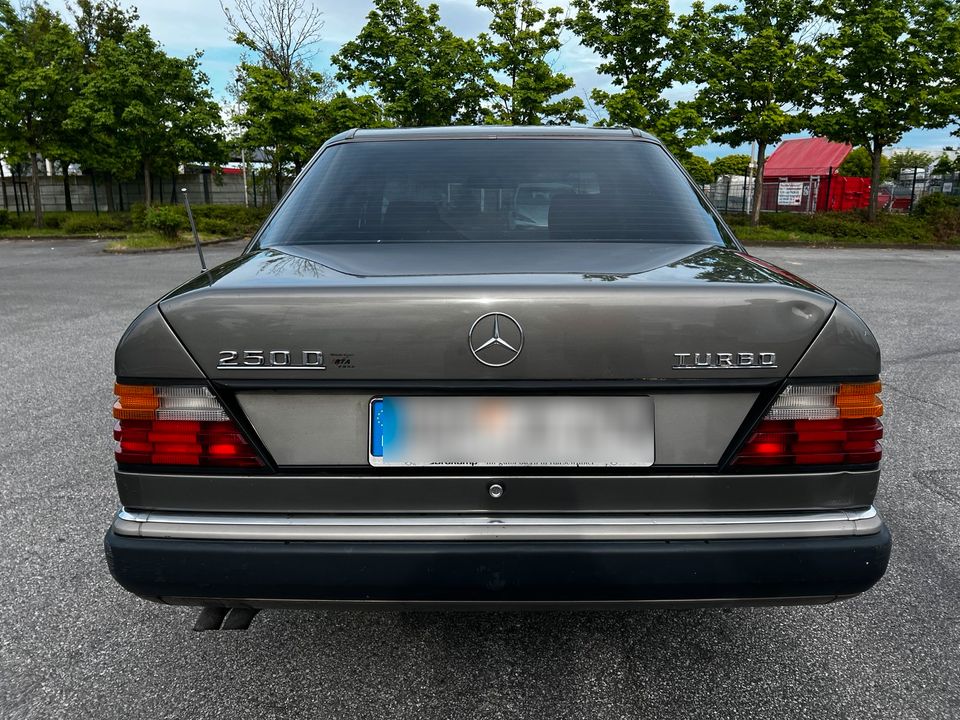 Mercedes W124 250D Turbo Klima H-Kennzeichen TÜV25 Rostfrei in Hamm