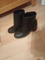 Schwarze Stiefelette mit Absatz Neustadt - Huckelriede Vorschau