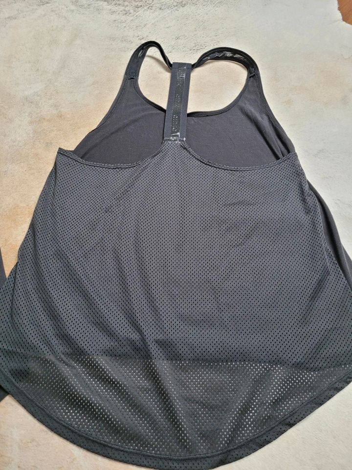 Grosses Sport Paket 3 Leggings +6 Tops von H&M in Alsdorf