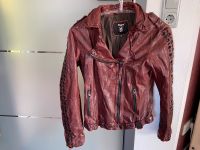 Damen Lederjacke Tigha passend Gr. 38 dunkelrot Bikerjacke Nieten Bayern - Feuchtwangen Vorschau