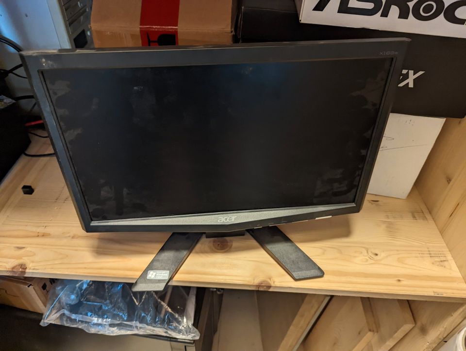 Kleiner Servermonitor Acer X163W LCD Monitor TFT in Hamburg