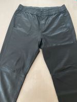 Trussardi Hose Kunstlederhose Schwarz Man Größe 52 Bayern - Ingolstadt Vorschau