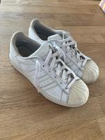Adidas Superstar weiss 38,5 Nordrhein-Westfalen - Wachtendonk Vorschau