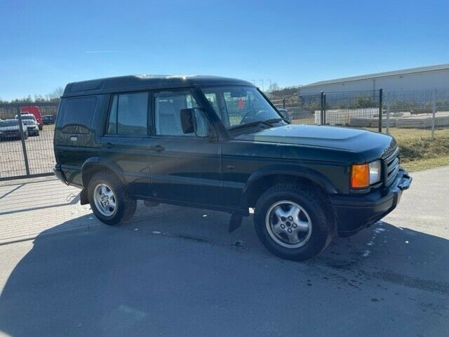 Land Rover Discovery Td 5 Aut./HU 2023 in Beelitz