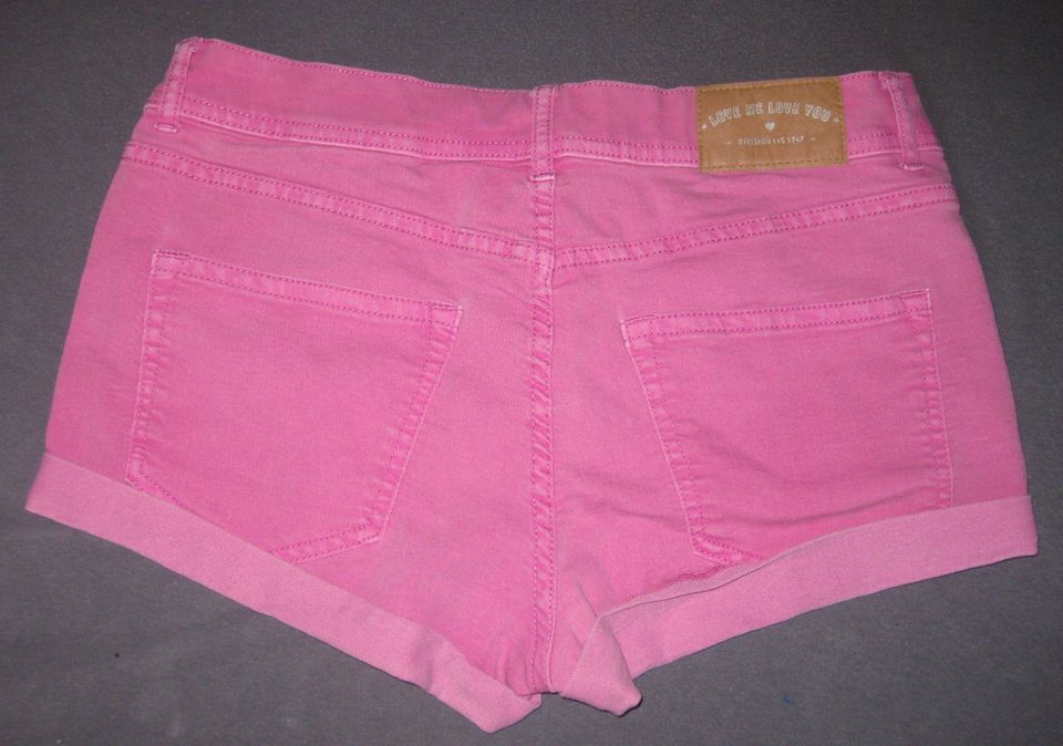 Jeansshorts Damen Hotpants Gr. 38 M NEUWERTIG in Saalburg-Ebersdorf