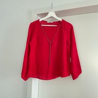 Rote Mango Bluse mit Kettendetail Frankfurt am Main - Sachsenhausen Vorschau