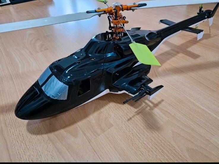 Rc Esky 3D GFK Airwolf Rumpf 400 450 Helikopter Belt CP KDS in Gütersloh