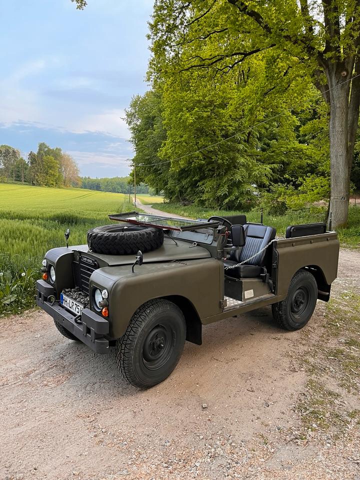 Land Rover Serie 3 Cabrio Hardtop Benzin Linkslenker (Defender) in Rosengarten