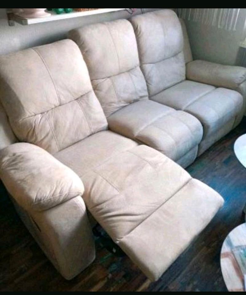 Couch Relaxcouch 3Sitzer Neuwertig in Halle