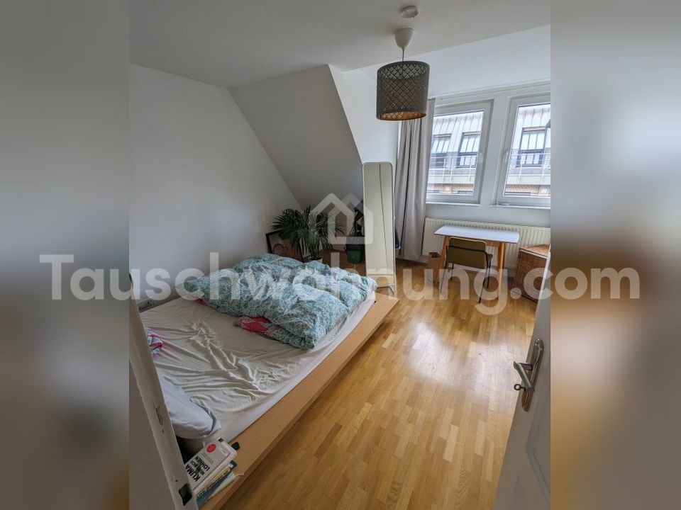 [TAUSCHWOHNUNG] Traumhafte Maisonette Wohnung mit offener Küche und Balkon in Düsseldorf