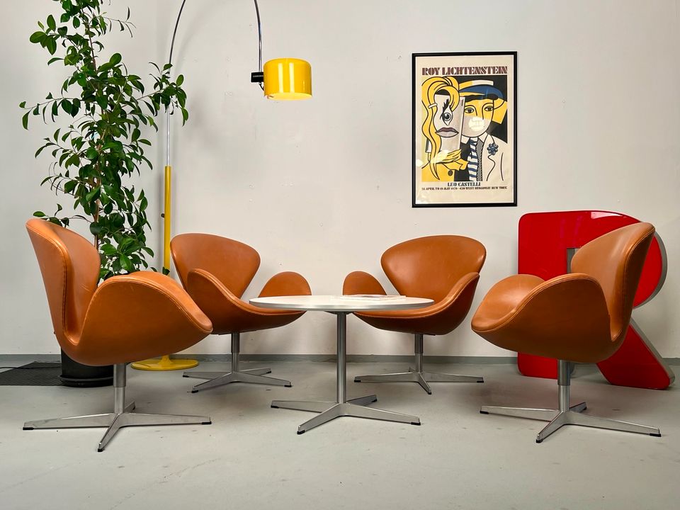 4x Arne Jacobsen Swan Chair Leder | Fritz Hansen Sessel Stuhl in Duisburg