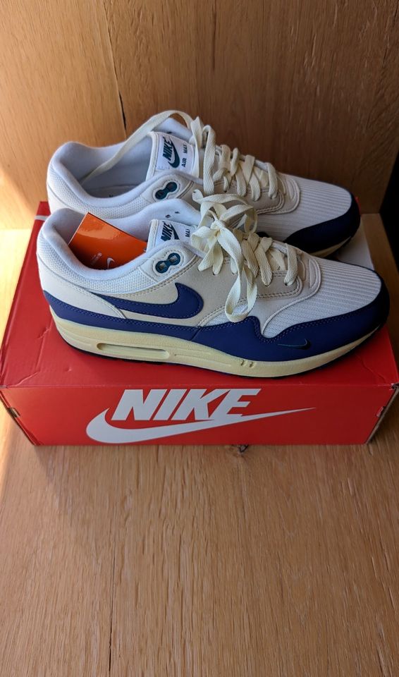 Nike Air Max 1 Athletic Department Deep Royal Blue in Prien