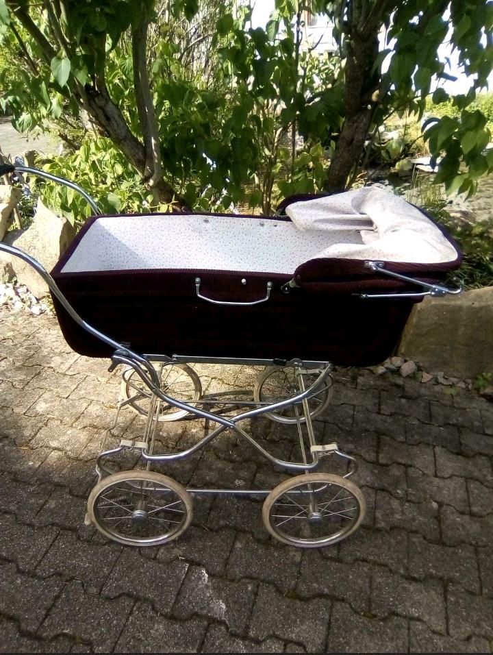 Kinderwagen in Badenweiler