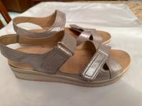 Sandalen Silber/gold schimmernd 39H Bergedorf - Hamburg Lohbrügge Vorschau
