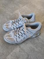 Nike Turnschuhe Gr. 41 REAX Thüringen - Unterwellenborn Vorschau