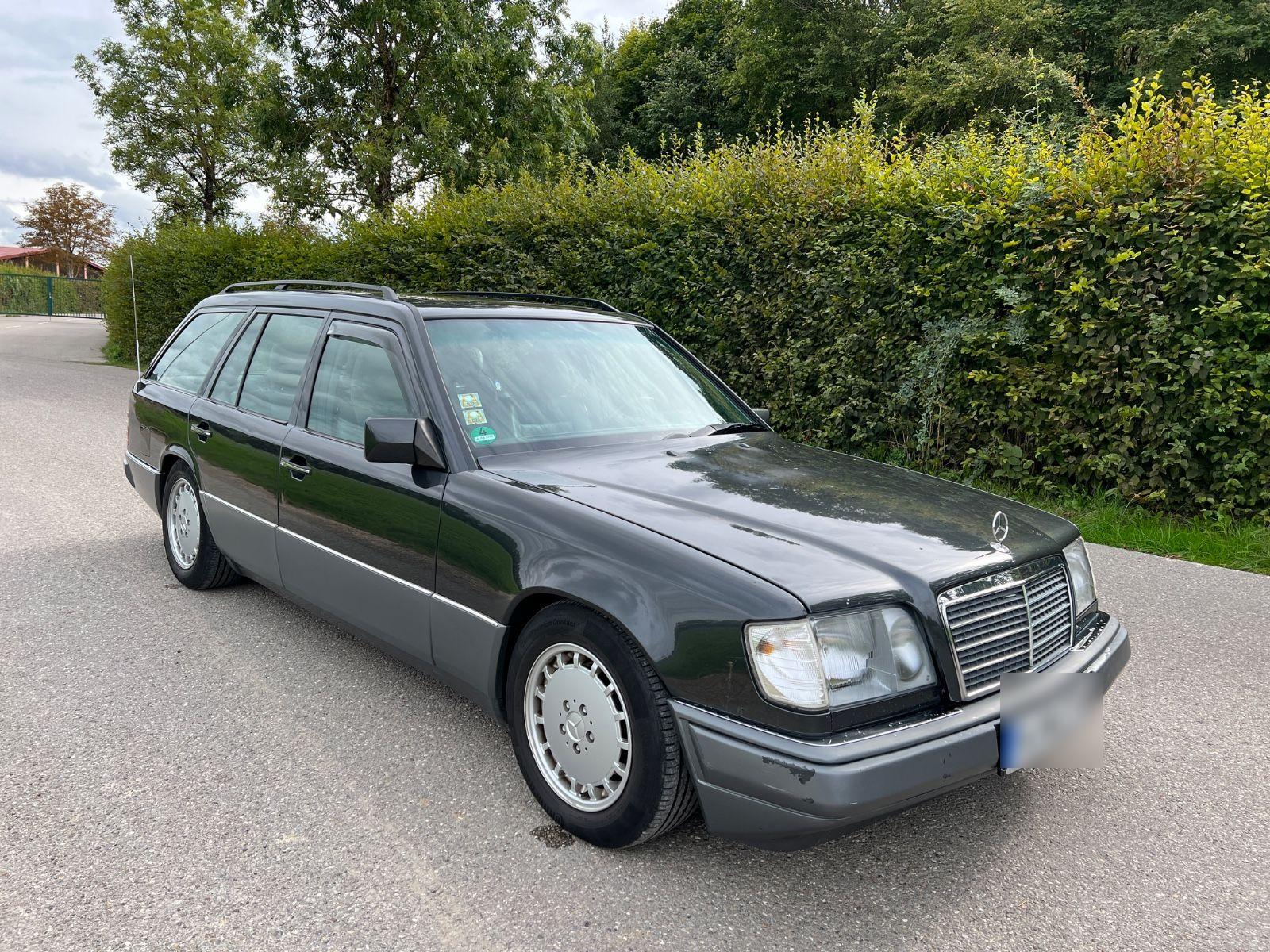 Abbildung des Autos Mercedes-Benz E 280 T S1…