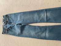 Jeans Pull ans Bear blau gut erhalten Altona - Hamburg Blankenese Vorschau