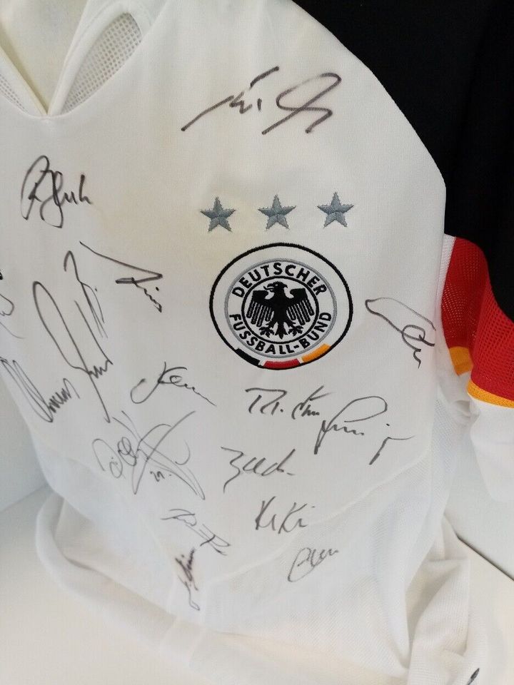 Deutschland Trikot EM 2004 Teamsigniert COA Autogramm Adidas XL in Lünen