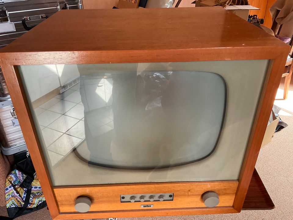 BRAUN Original. Einer der ersten deutschen TV. Geräte überhaupt. in Westerland
