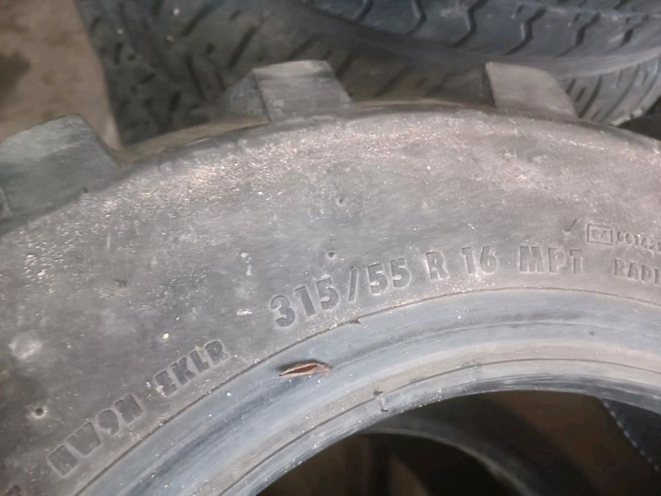 Multicar Fumo M30 Reifen 315/55R16 in Pulsnitz