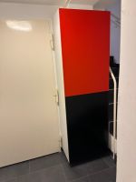 IKEA Hängeschrank mit Brettern - Türen rot und schwarz Bonn - Bad Godesberg Vorschau