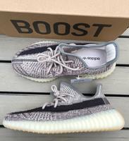 ADIDAS Yeezy Boost 350 V2 SNEAKER Zyon Gr. 40 2/3 Berlin - Pankow Vorschau