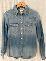 Levi‘s | Jeanshemd / -bluse Größe S Thüringen - Meiningen Vorschau