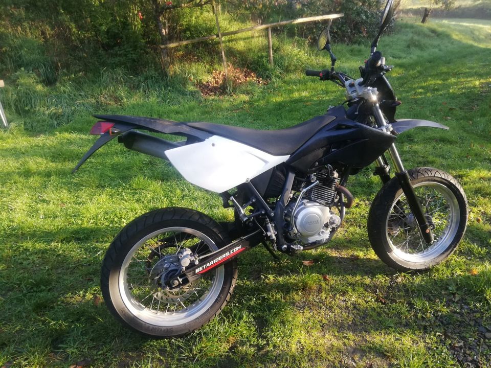 Beta RR125 Enduro Supermoto, Motor überholt, Reifen top in Callbach