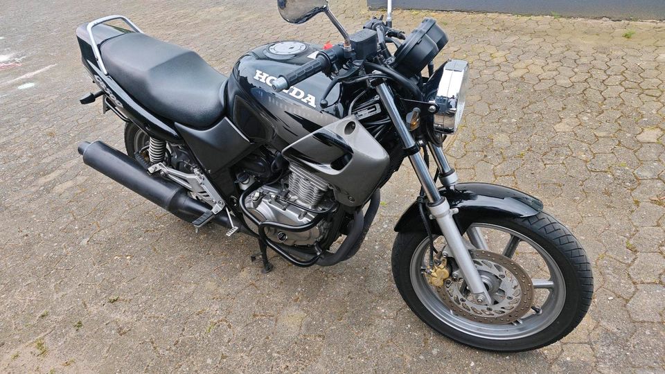 Schöne Honda CB500, wenig km, TÜV neu in Langenhagen