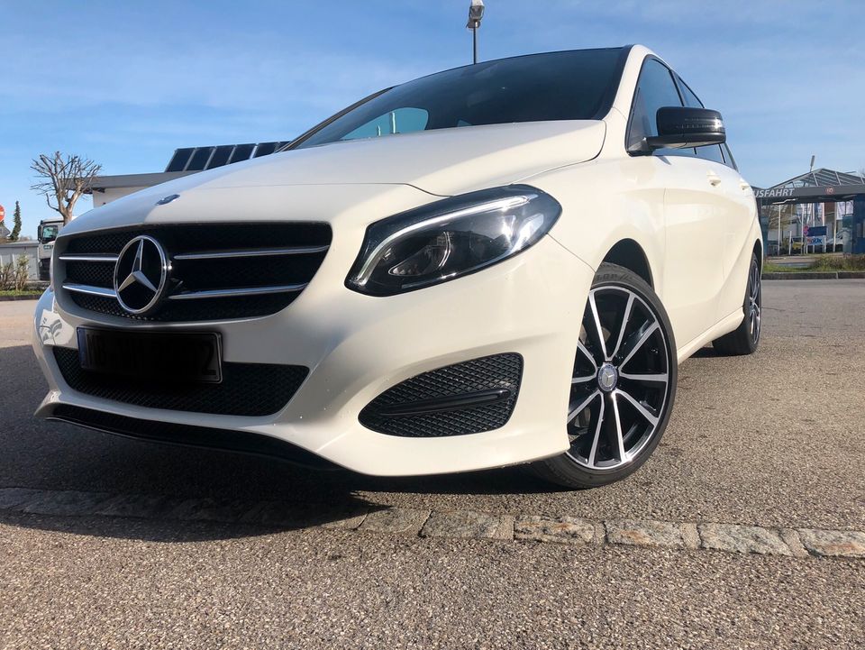 Mercedes B 200D AHK, LED, Panoramaschiebedach, Sitzheizung usw. in Hausham