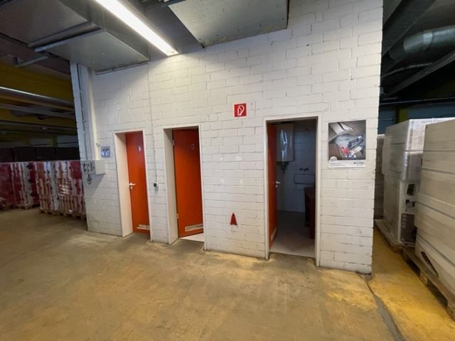 ** Zentrale Rampenhalle, Logistikfläche mit Bürogebäude in BAB-Nähe ** in Bamberg