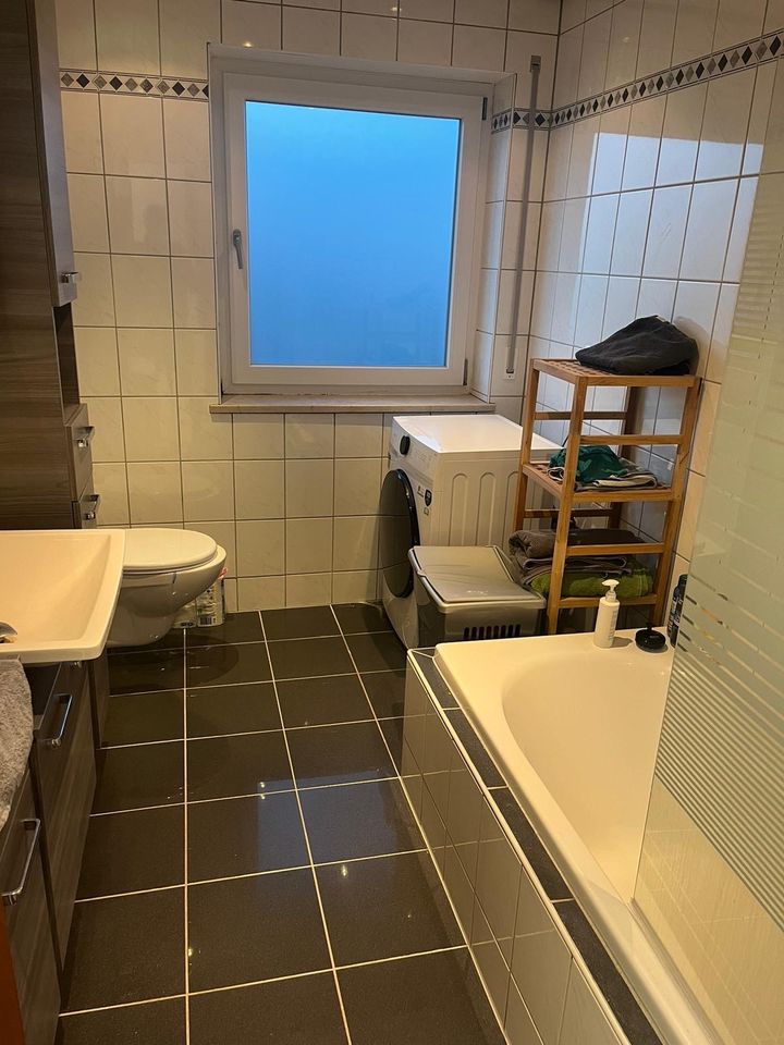 Wohnung 80qm in Neuschönau mit Balkon, Einbauküche, Badewanne in Grafenau