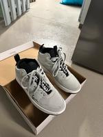 Karl Kani Sneaker Gr. 42 Grau Bayern - Oberasbach Vorschau