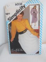 Simplicity Schnittmuster Kleid 80er aus USA Gr.36-40 Nordrhein-Westfalen - Hagen Vorschau