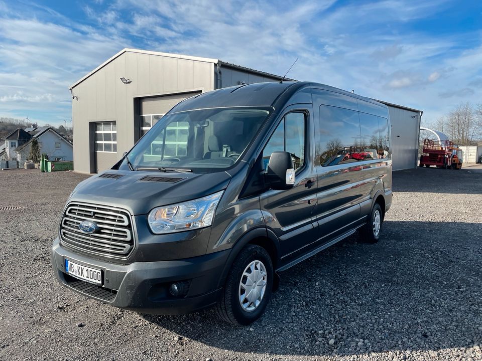 Ford Transit 9 Sitzer Bus Mieten Verleih Skiurlaub Transporter in Mücke