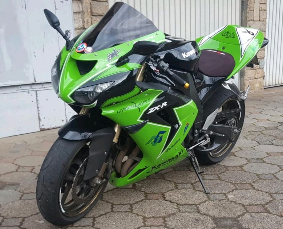 Kawasaki zx10r in Niederstetten