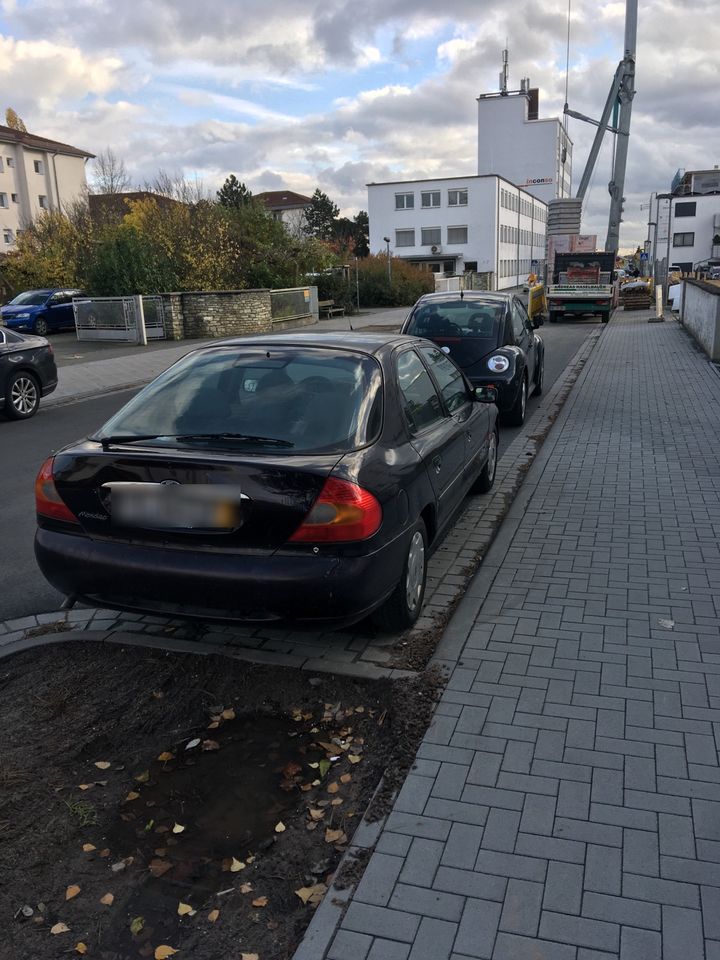 Ford Mondeo Ghia in Köln