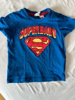 Superman superbaby Shirt Schlafanzug 74 Hessen - Maintal Vorschau