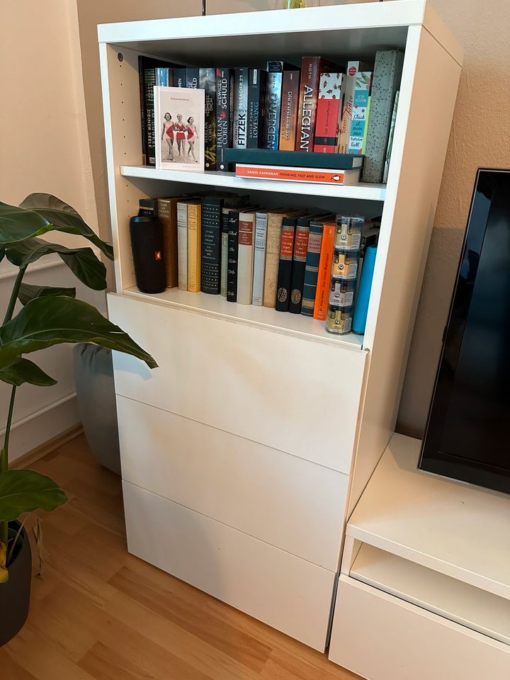 IKEA Bestå TV-Schrank/ Kommode/ Vitrine in Hamburg