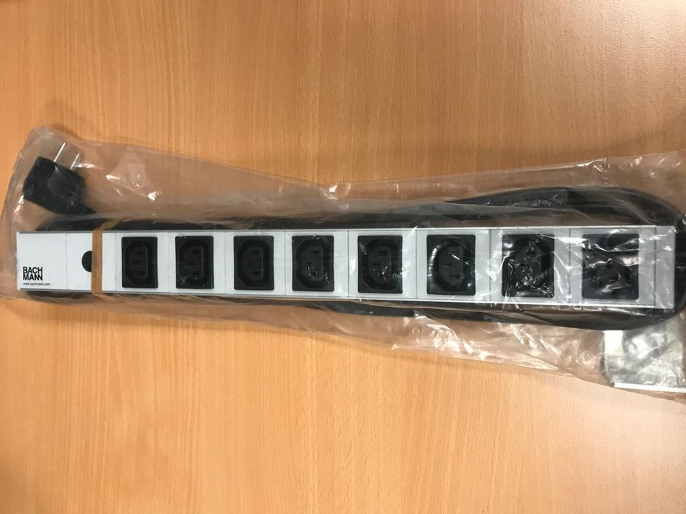 Bachmann Steckdosenleiste 19" Rack 8 x C13 Kaltgerätebuchse, neu in Glauchau