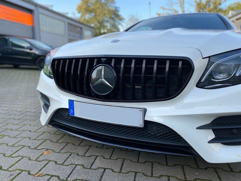 Panamericana Facelift Grill inkl. Montage w205 w213 glc amg c117 in Hünxe